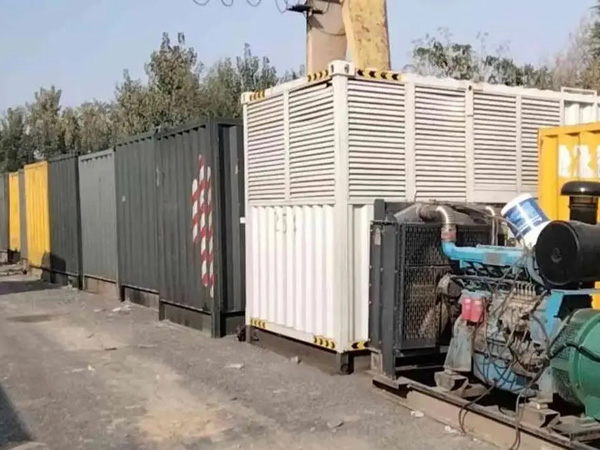 美兰200KW柴油发电机机组每小时油耗是多少？